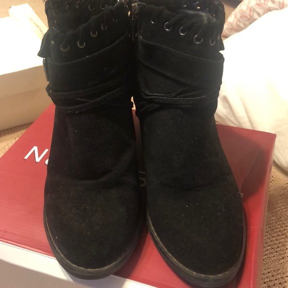 Black suede ankle boots - Picture 2 of 6